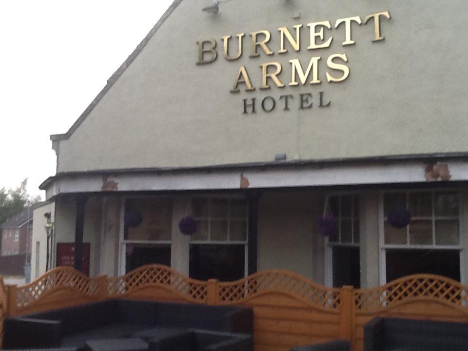 Hotel Burnett Arms à Inverurie Extérieur photo